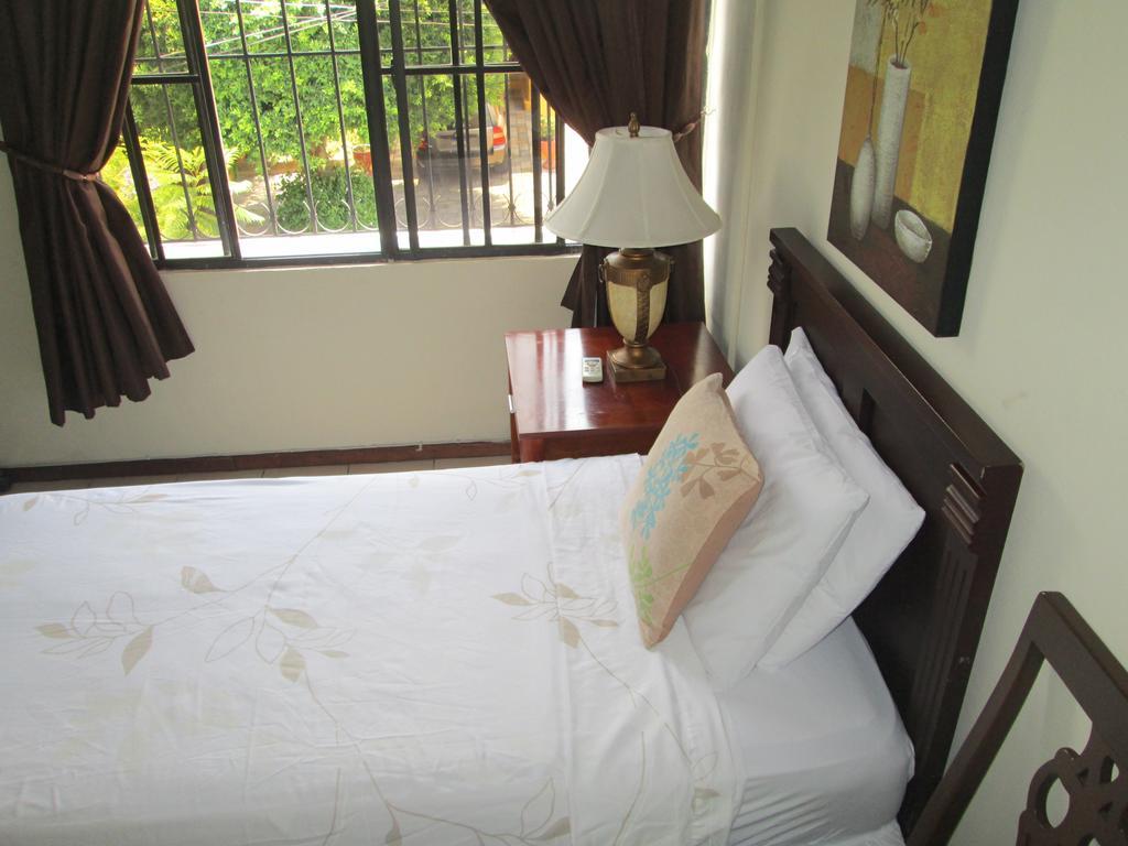 Hotel San Mateo 산살바도르 객실 사진